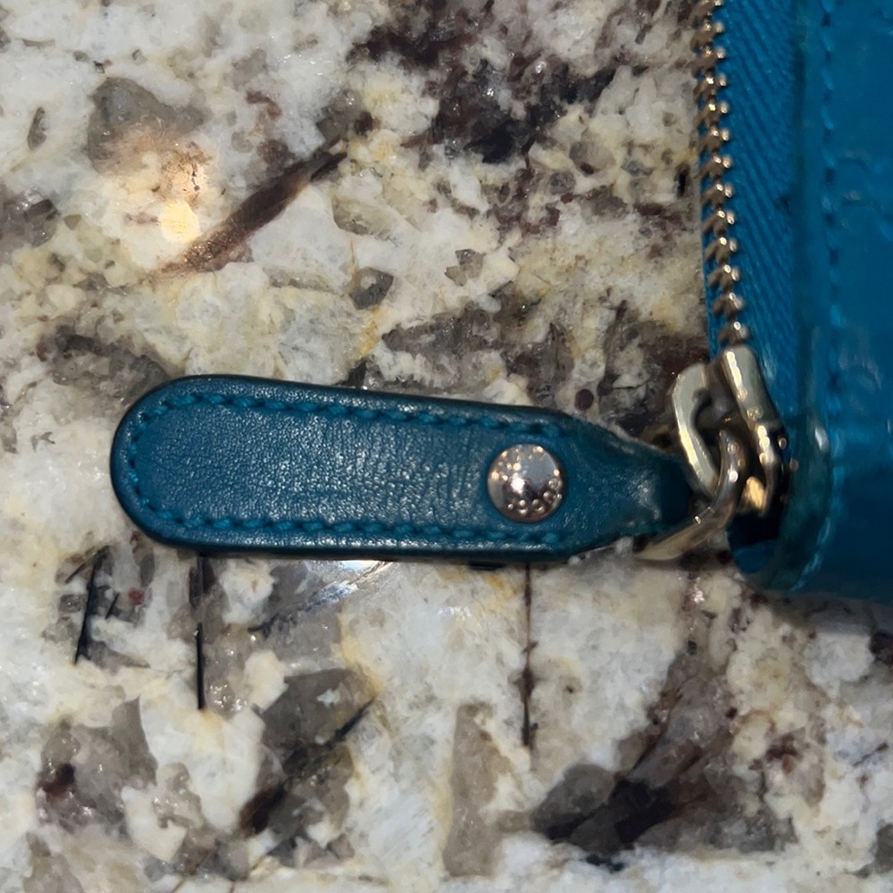 100% Authentic Guccissima Gucci Wallet- an AMAZING edition to any closet - Picture 9 of 14